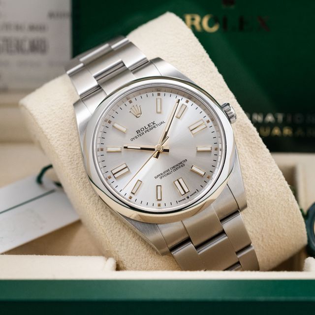 Rolex Oyster Perpetual 124300 Image 6
